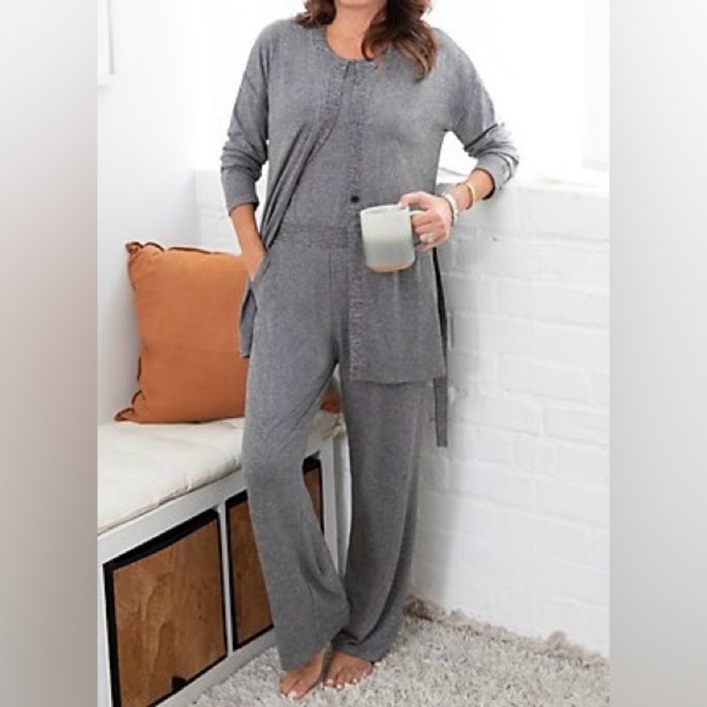 Cuddl Duds Tall Seriously Soft Sweater
Knit 3 Pc Lounge Set NWOT size M Tall